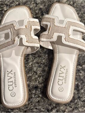 Women's White & Beige Slide Mules